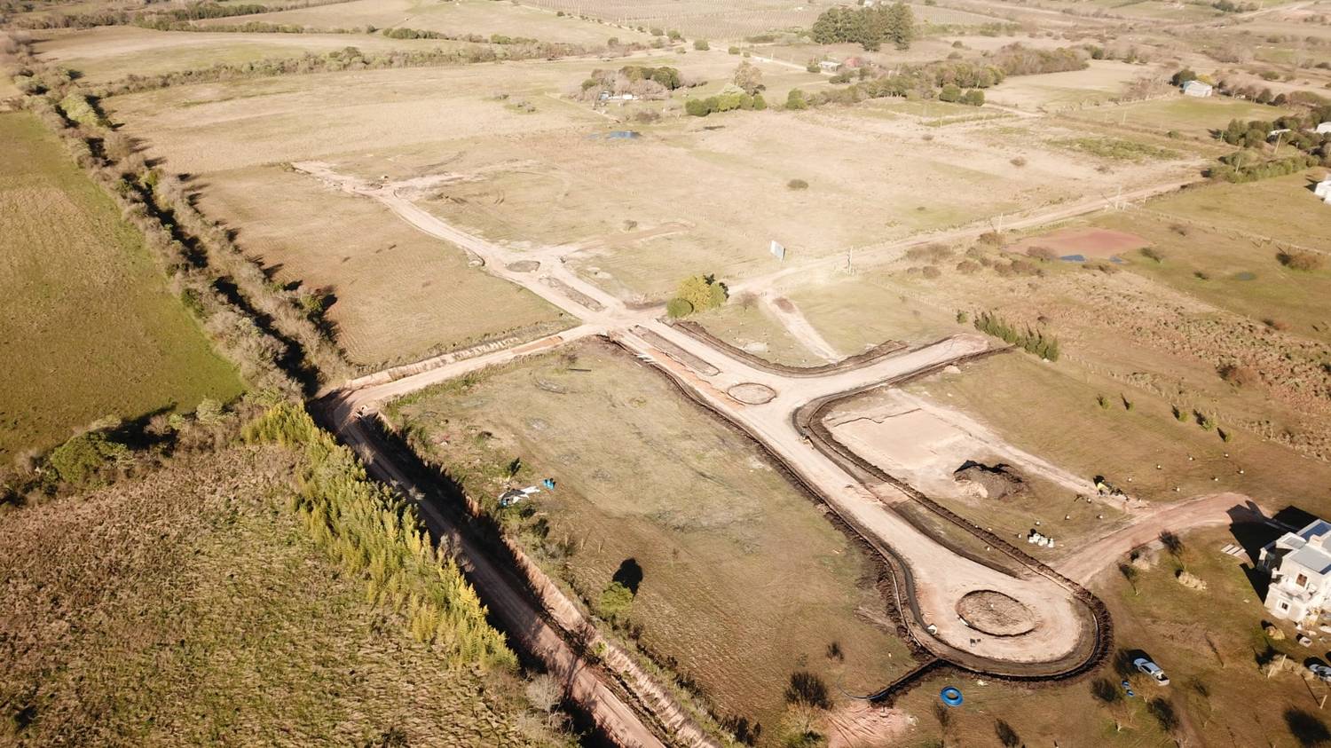 Vista aérea de la apertura de calles en La Tahona Paysandú